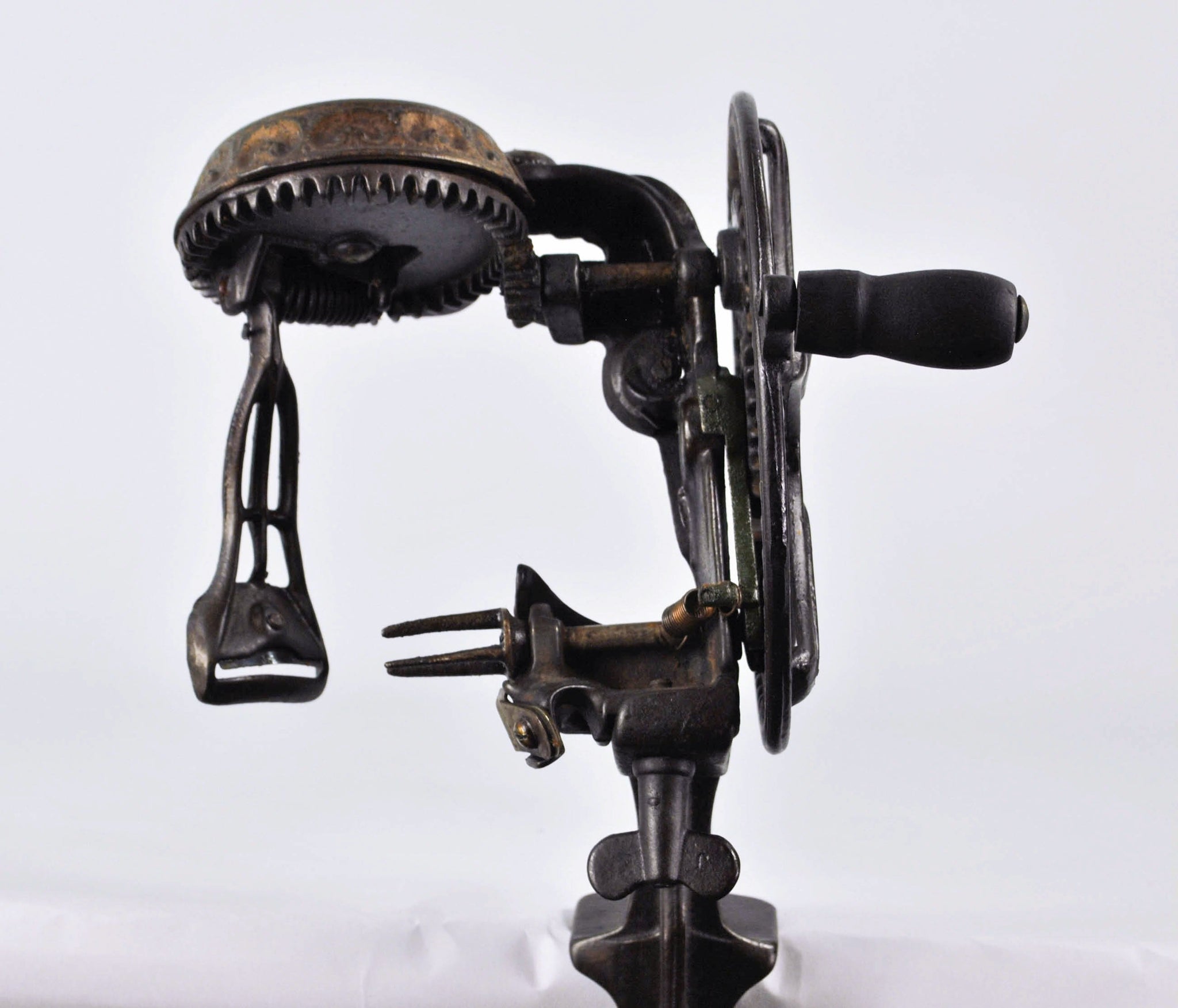 Mechanical Apple Peeler Rare and Unusual WORKING Condition 1871 Whittemore  Crank Handle Form 10.5 Wide X 7 High X 4.5 Deep 