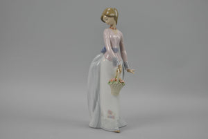 Lladro #7622 Basket of Love 1994 Collectors Society Figurine Signed